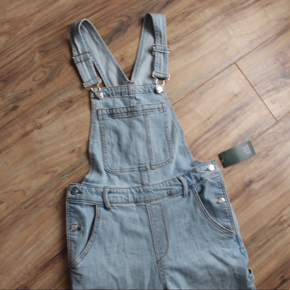 Wild Fable light wash distressed overalls NWT